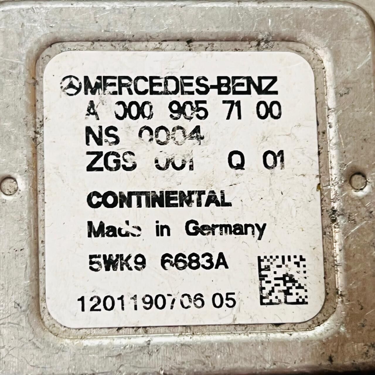 Mercedes-Benz NOx Sensor Control Module - A0009057100 / 5WK96683A / ZGS001Q01