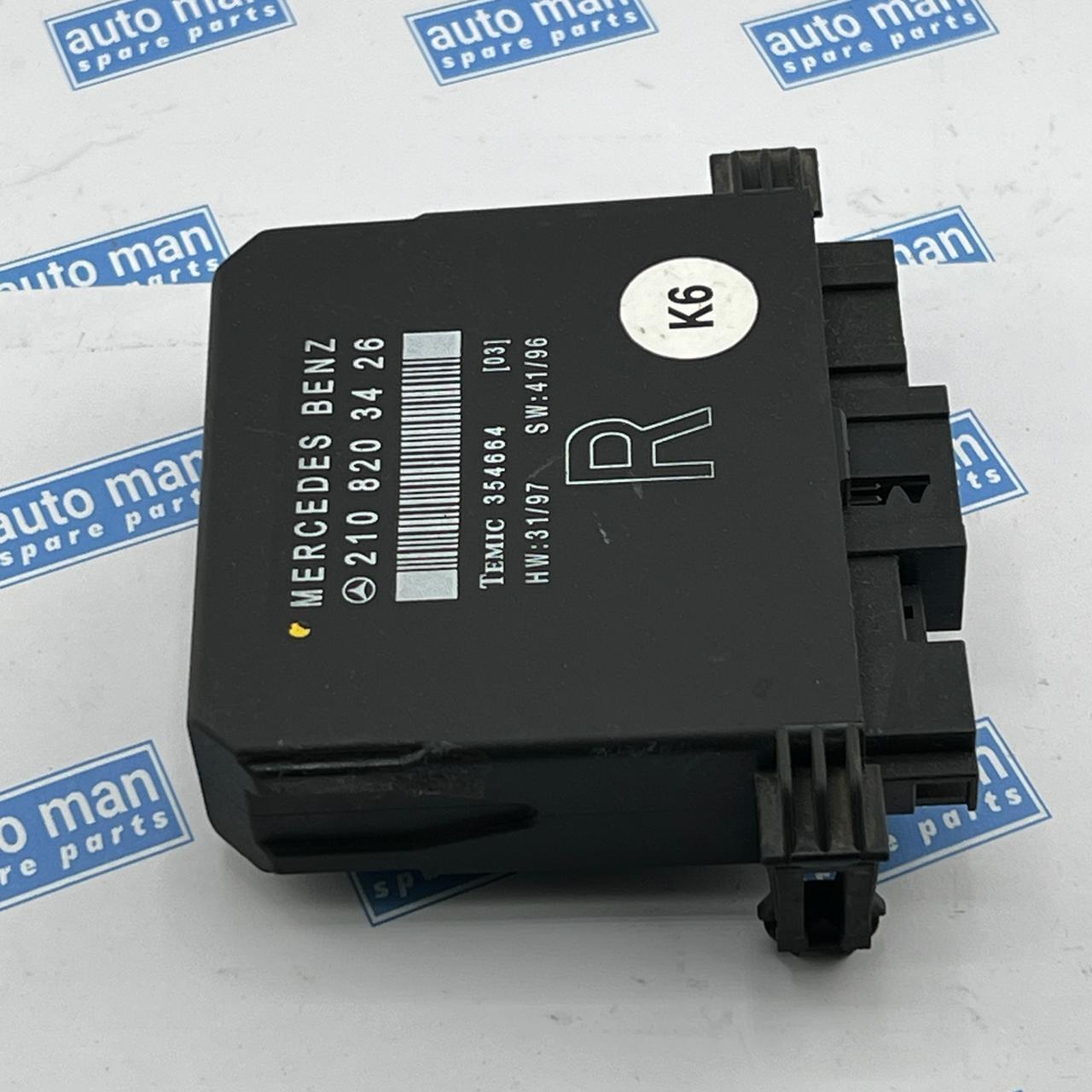 Mercedes-Benz E W210 Door Control Unit/Module 2108203426 210 820 34 26