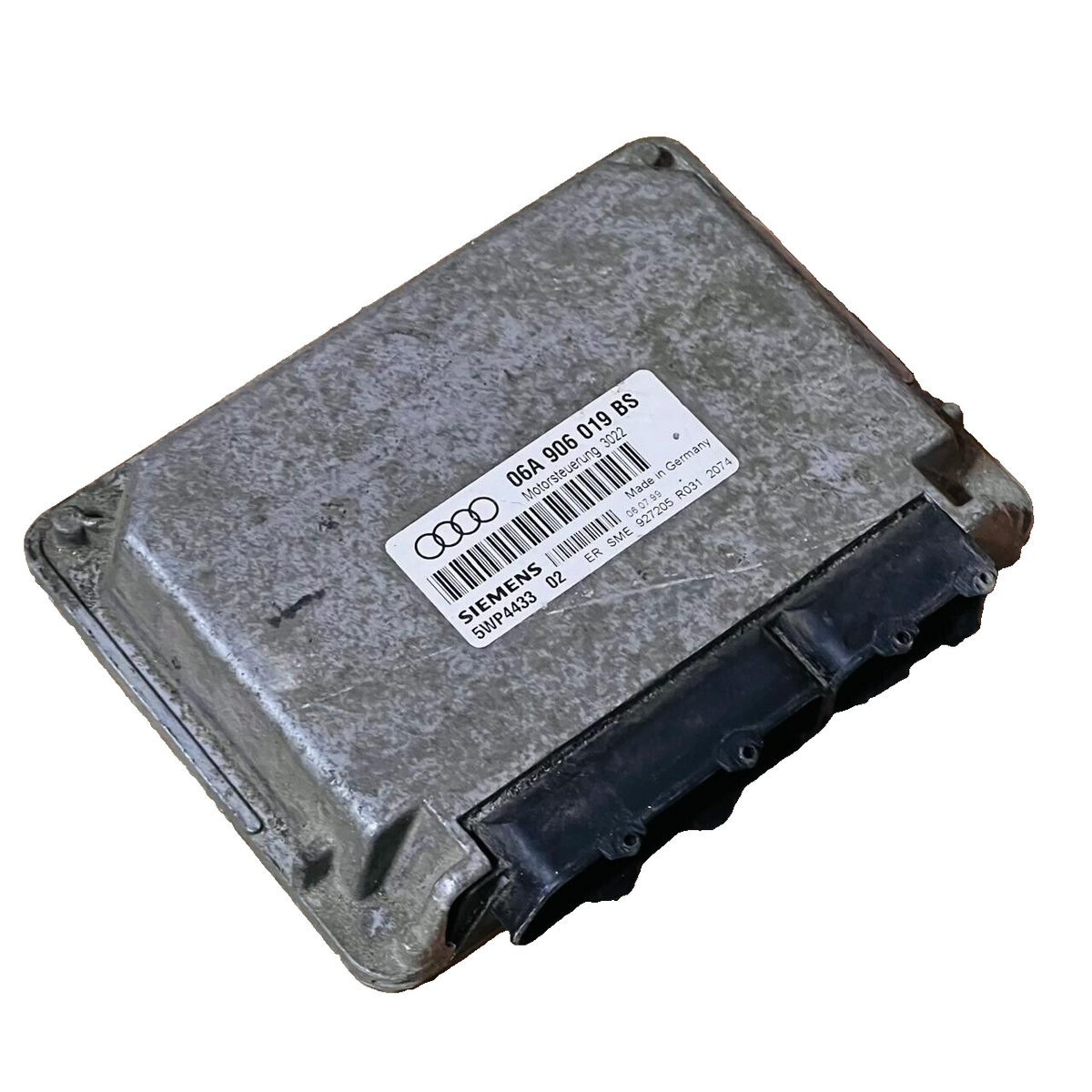 Audi Siemens A3 Engine Control Unit ECU - 06A906019BS / 5WP443302