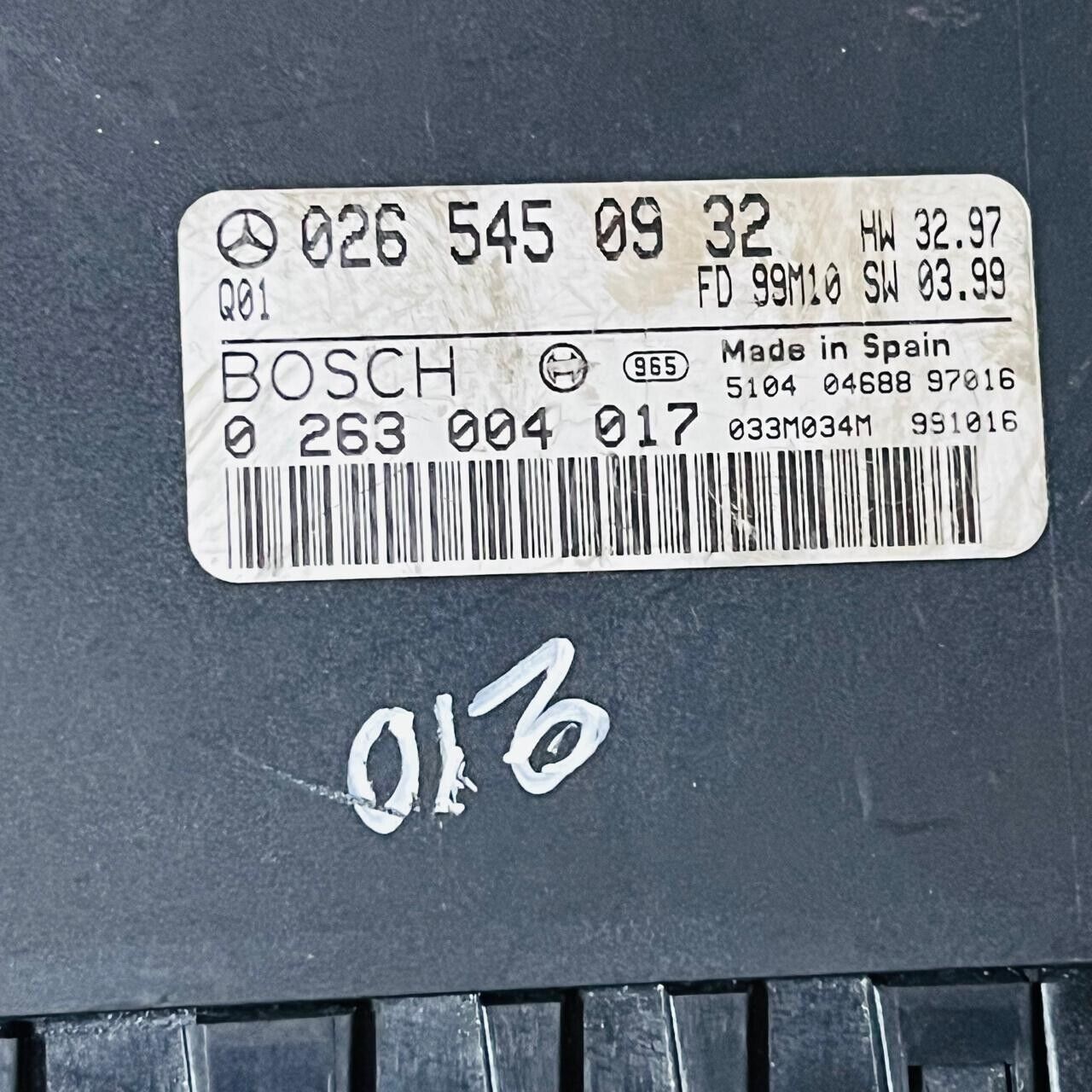 Mercedes-Benz W210 Parktronic Control Module - 0265450932 / 0263004017