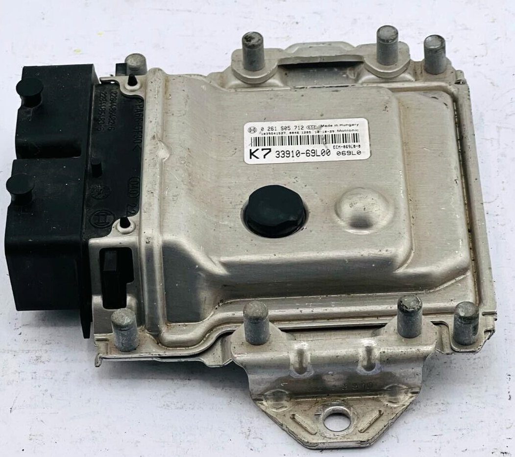 Suzuki Swift Engine Control Module Unit 1.2 Petrol 69kW (94 HP) 33910-69L00 2011