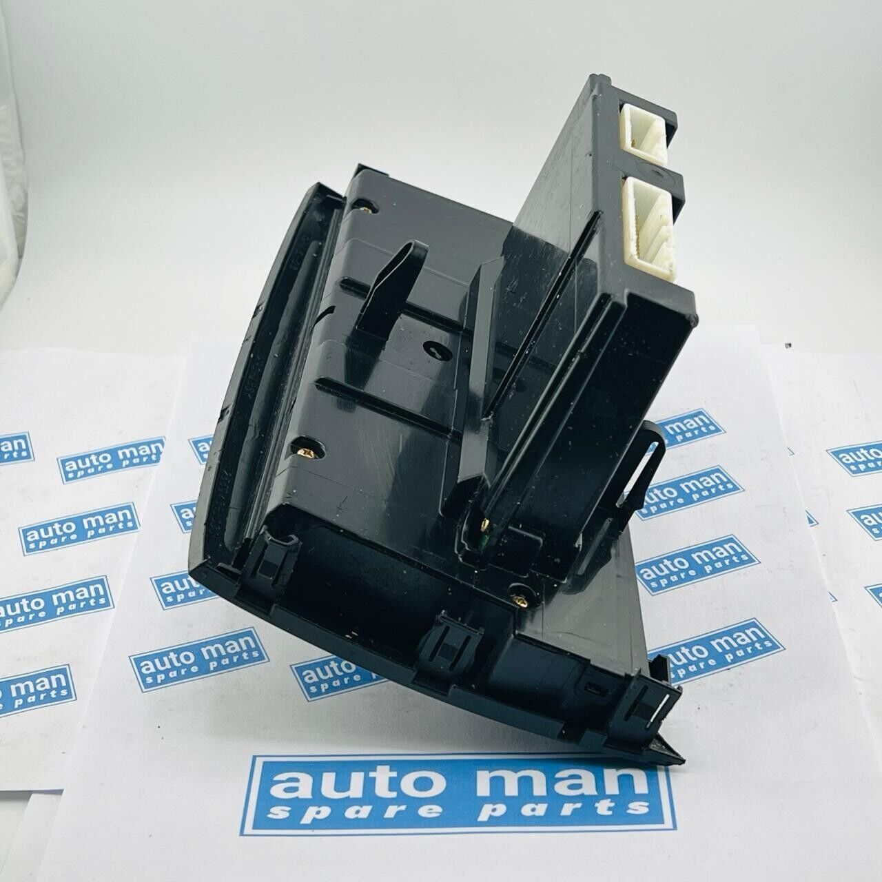 TOYOTA Noah AZR60G Aire Acondicionado Panel / Interruptor 8865028A30