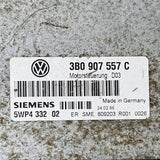 Volkswagen Passat Engine Control Unit ECU - 3B0907557C / 5WP4332 02