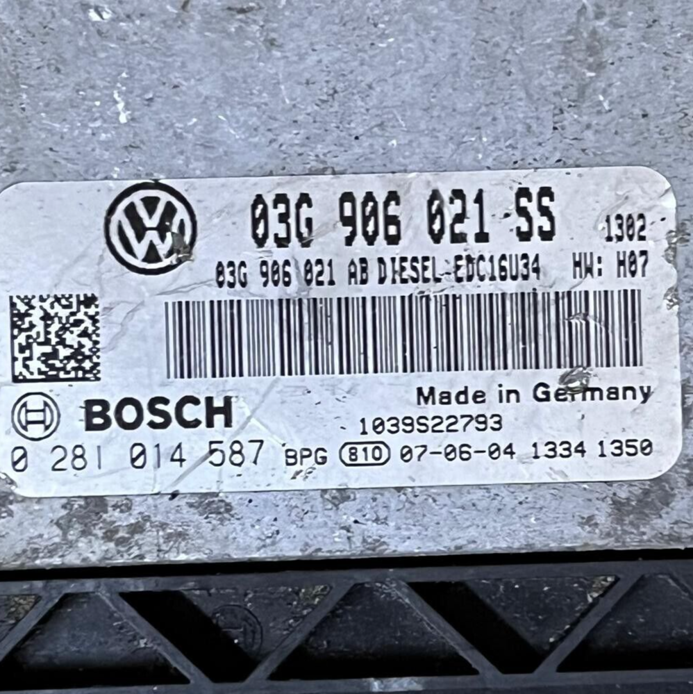 2007 Volkswagan Škoda Octavia Engine Control Unit ECU - 03G906021SS / 0281014587