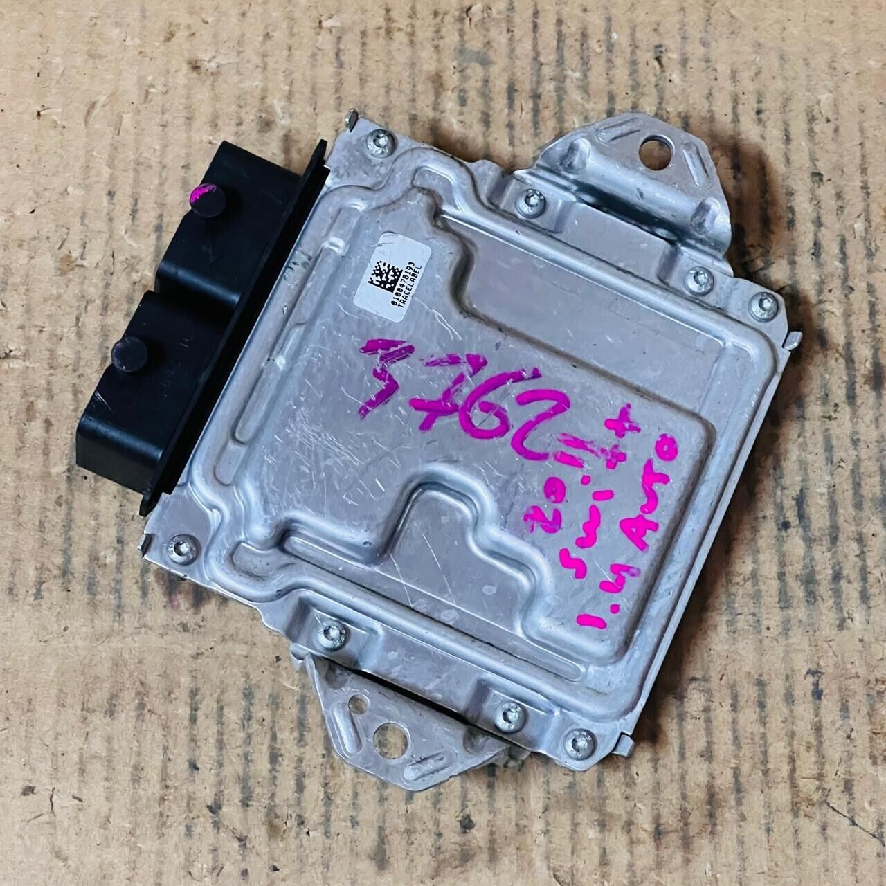 Suzuki Swift FZ Engine Control Unit ECU - 33910-71LA0 / 0261S05790