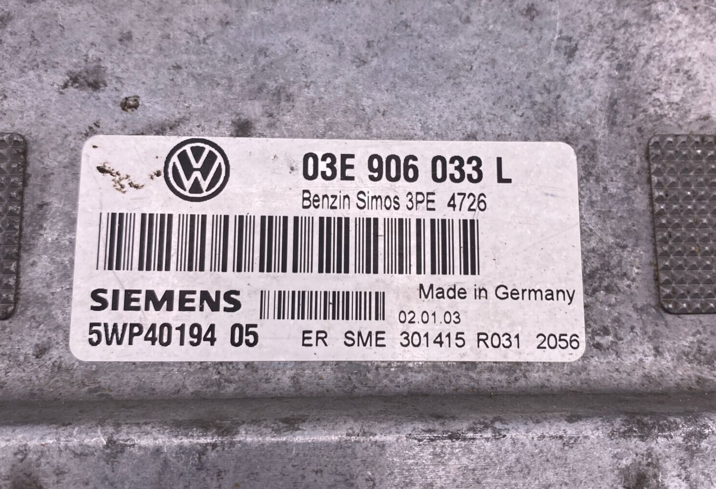 VW POLO  ENGINE CONTROL UNIT ECU 03E906033L  5WP40194 05