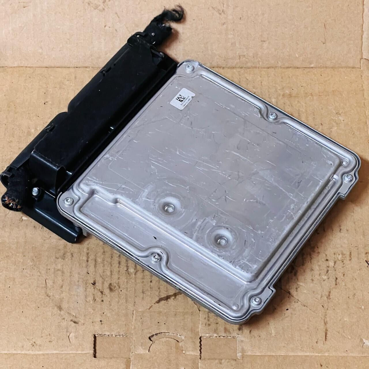 Audi A6 S6 Engine Control Unit ECU - 03G906016HS / 0281012557  / 1039S19007