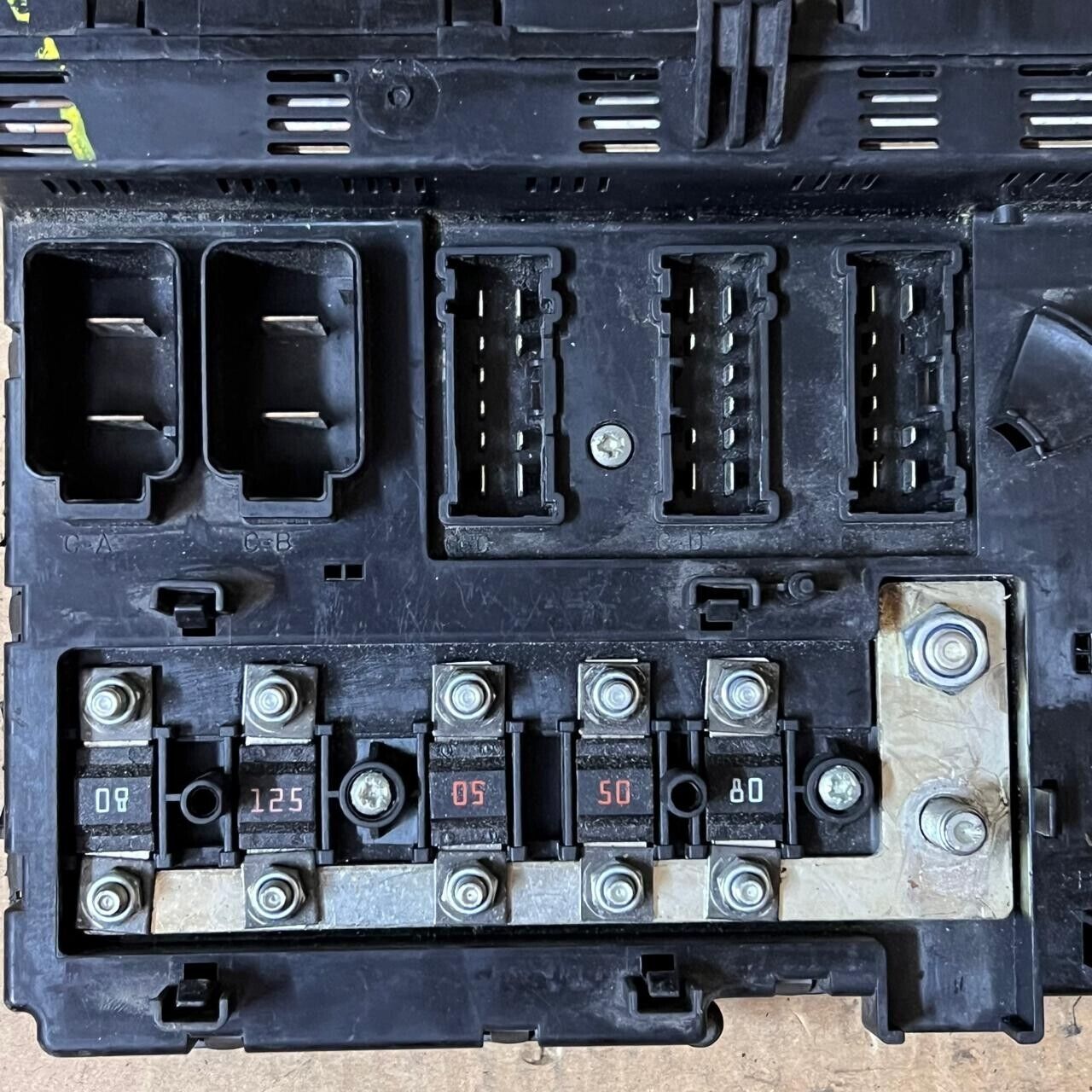 BMW X5 E53 MAIN FUSE CONNECTION BOX   PA6-GF.GK30 PA6GFGK30