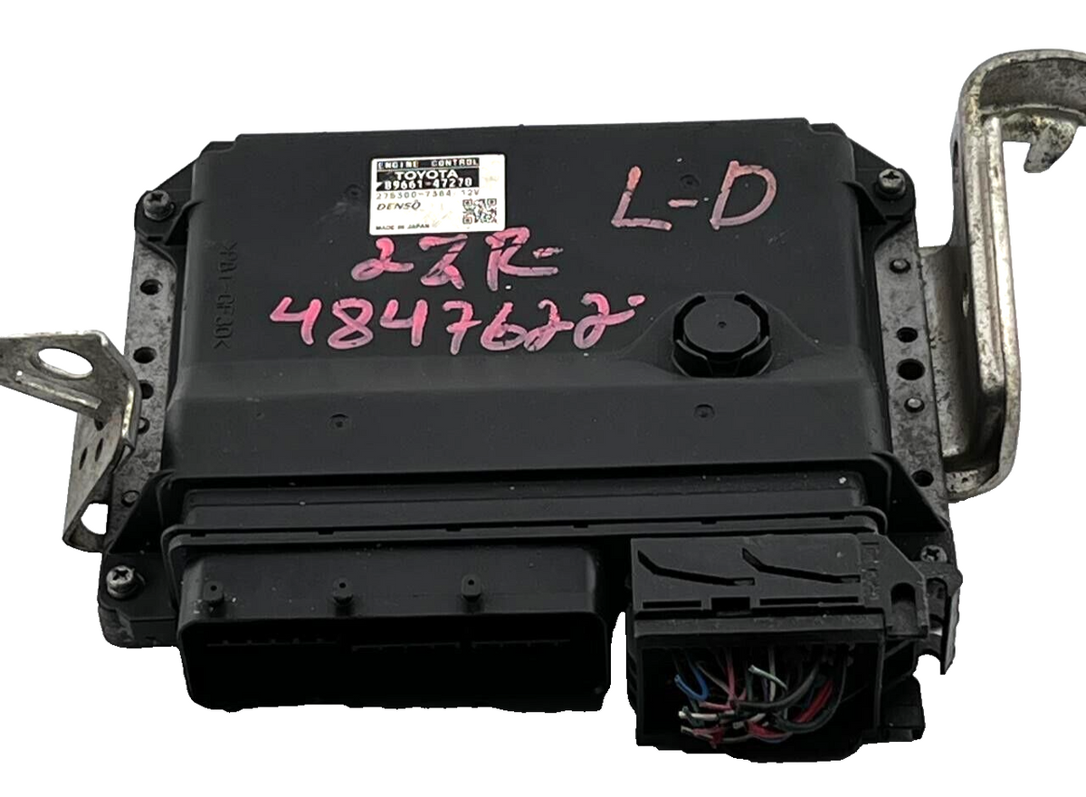 Toyota Prius (XW30) 2010 8966147270 Módulo de unidad de control del motor ECU...