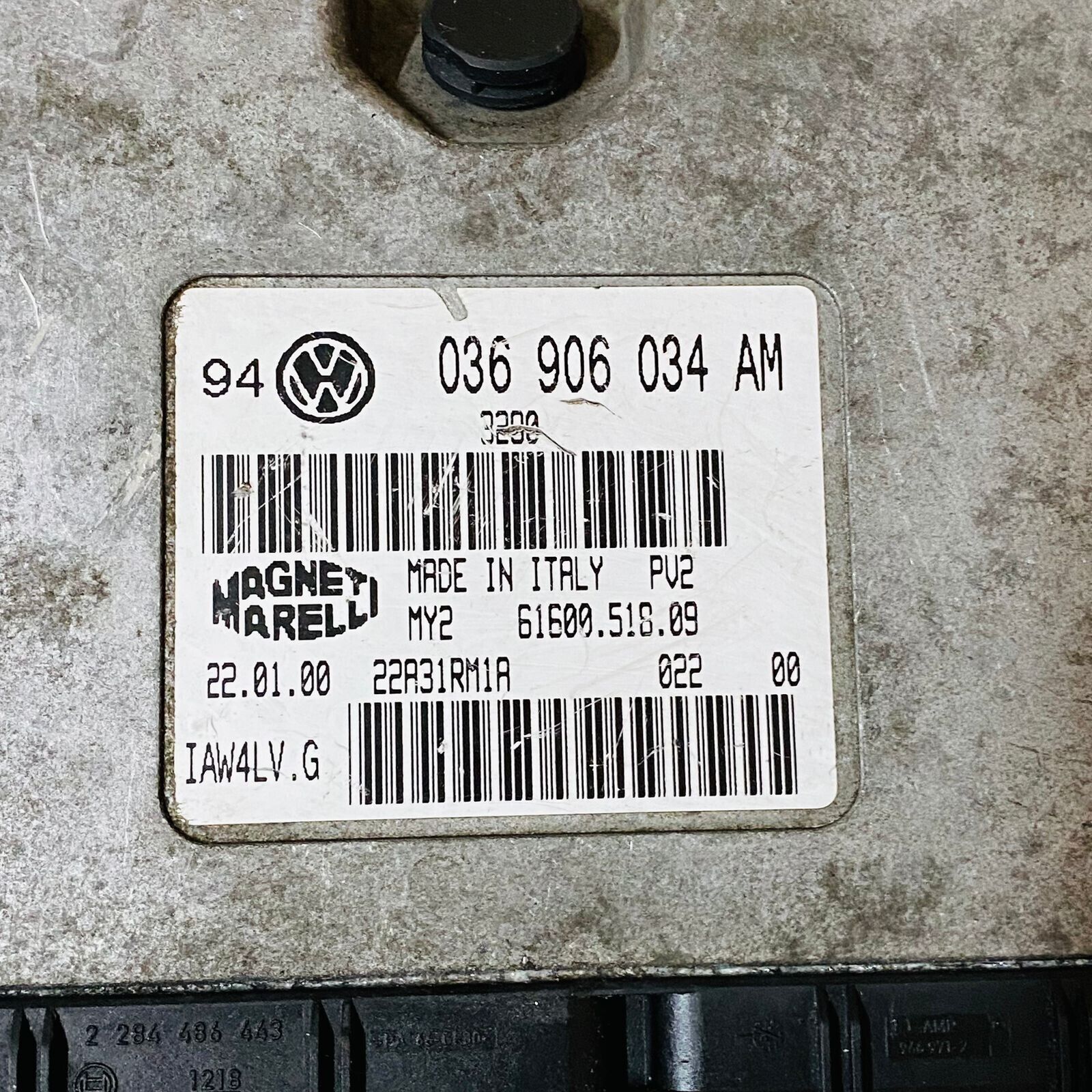 VolksWagen Skoda Golf 4 Engine Module Unit ECU - 036906034AM / 6160051809