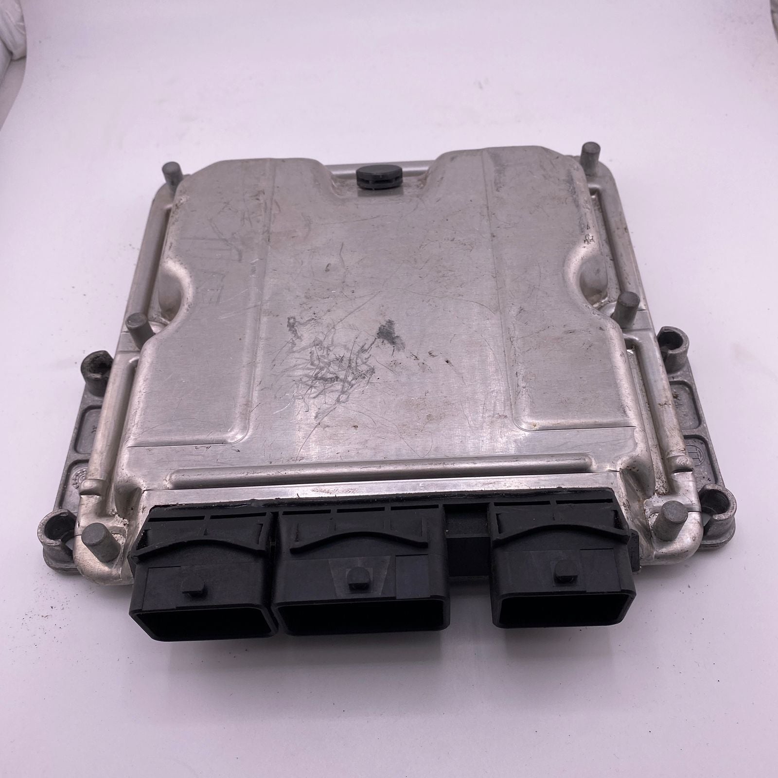 9645534980 0281010886 Bosch Citroen Peugeot Motor ECU Engine Module Unit