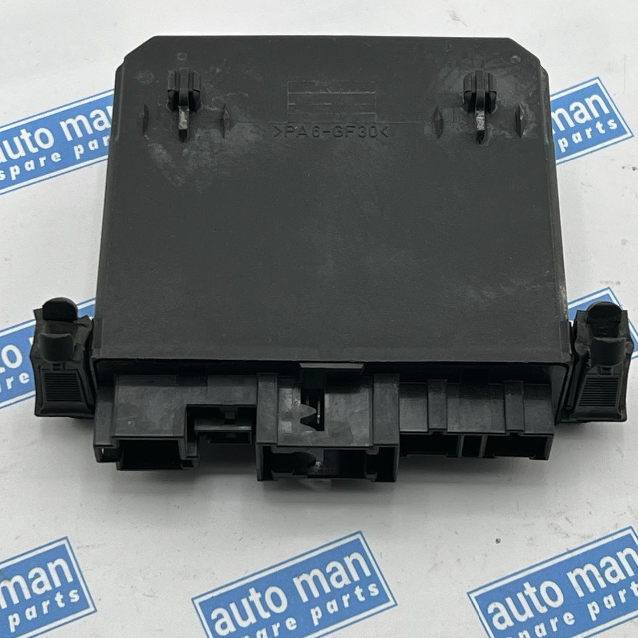 98 99 00 Mercedes W202 C230 C320 Left Door Control Module 2108207526