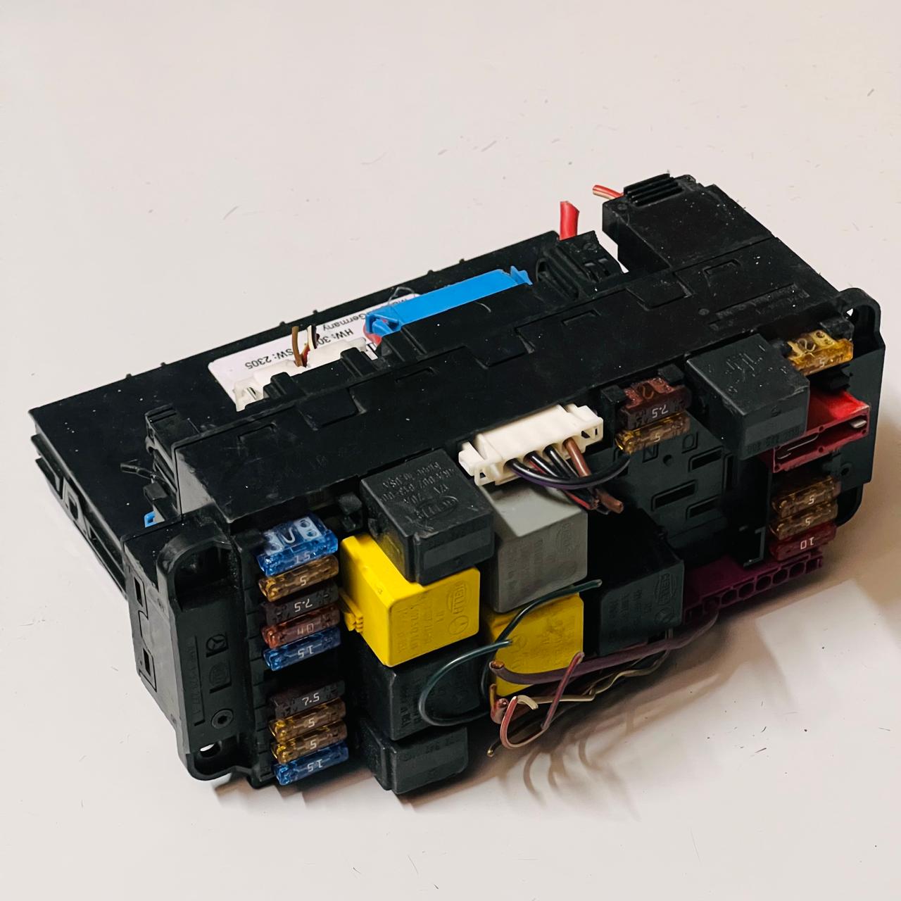 Mercedes SLK R171 Front Fuse Box SAM Relay Control Unit Module A1715450901