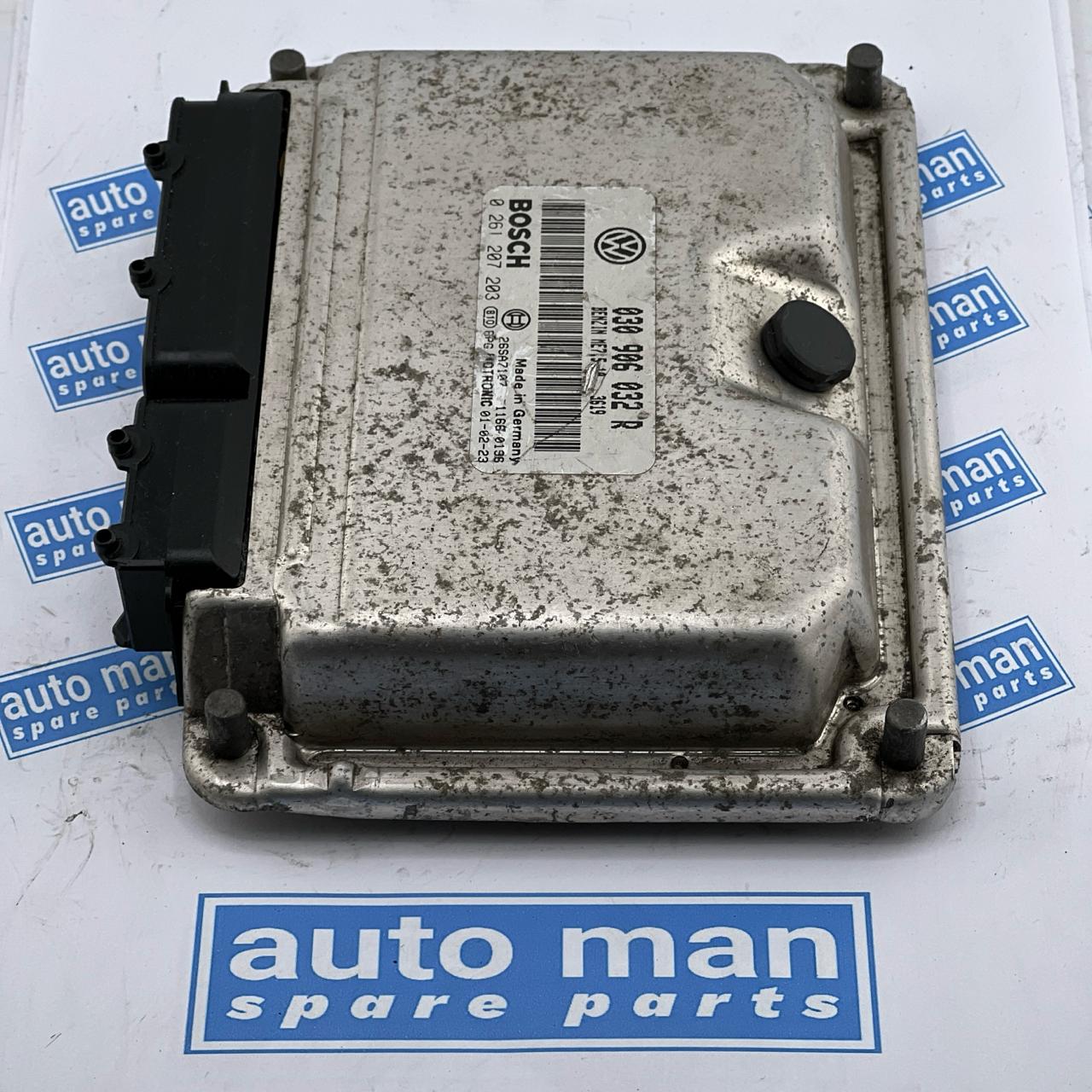 VW LUPO 2001 Engine Control Unit ECU 030906032R 0261207203