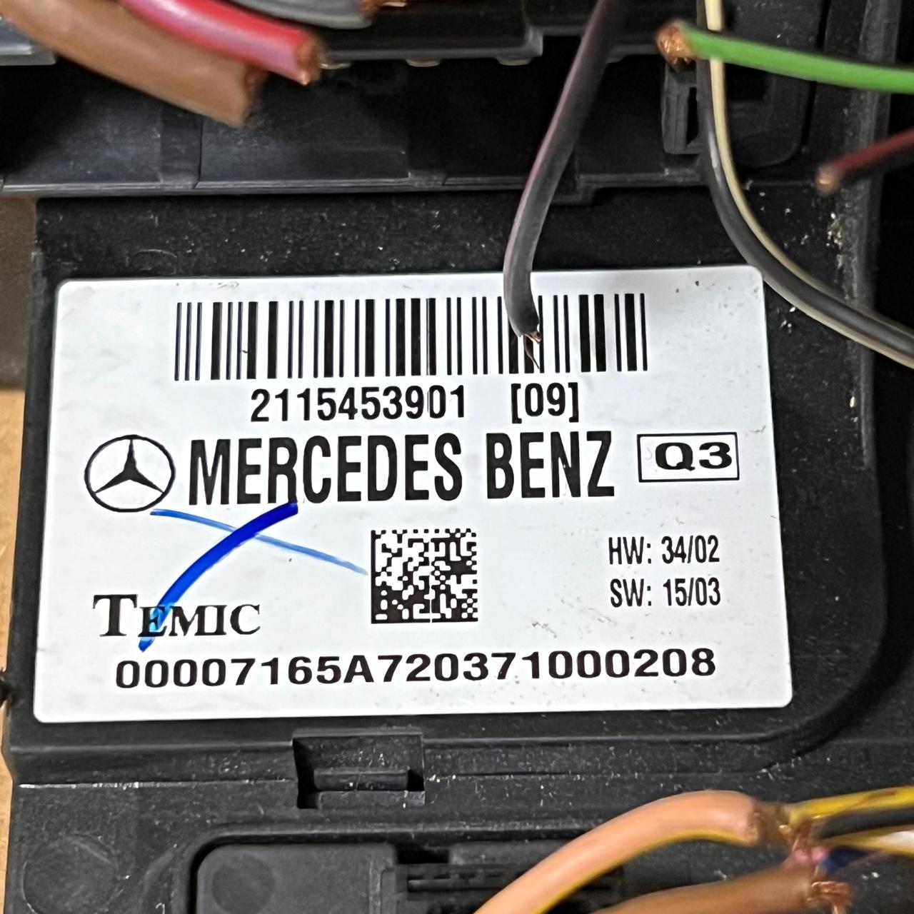 2003-2011 Mercedes Benz E-Class W211  FRONT SAM FUSE BOX RELAY CONTROL MODULE 2115453901