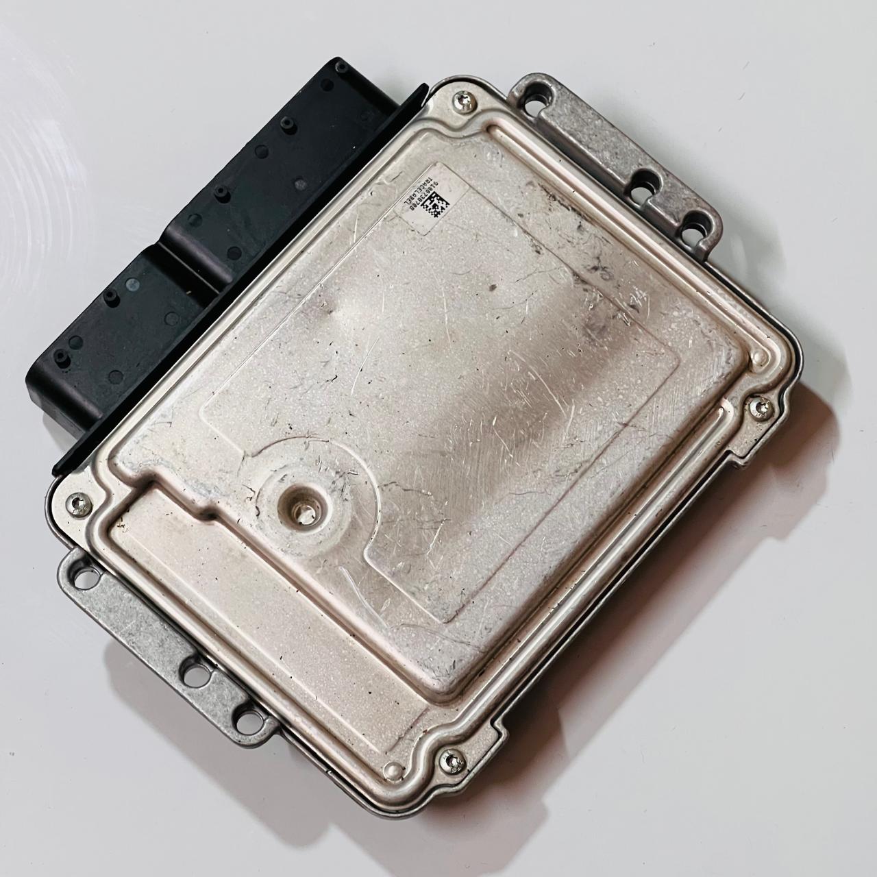 KIA SPORTAGE Engine Control Unit ECU 3911027355 0281014250