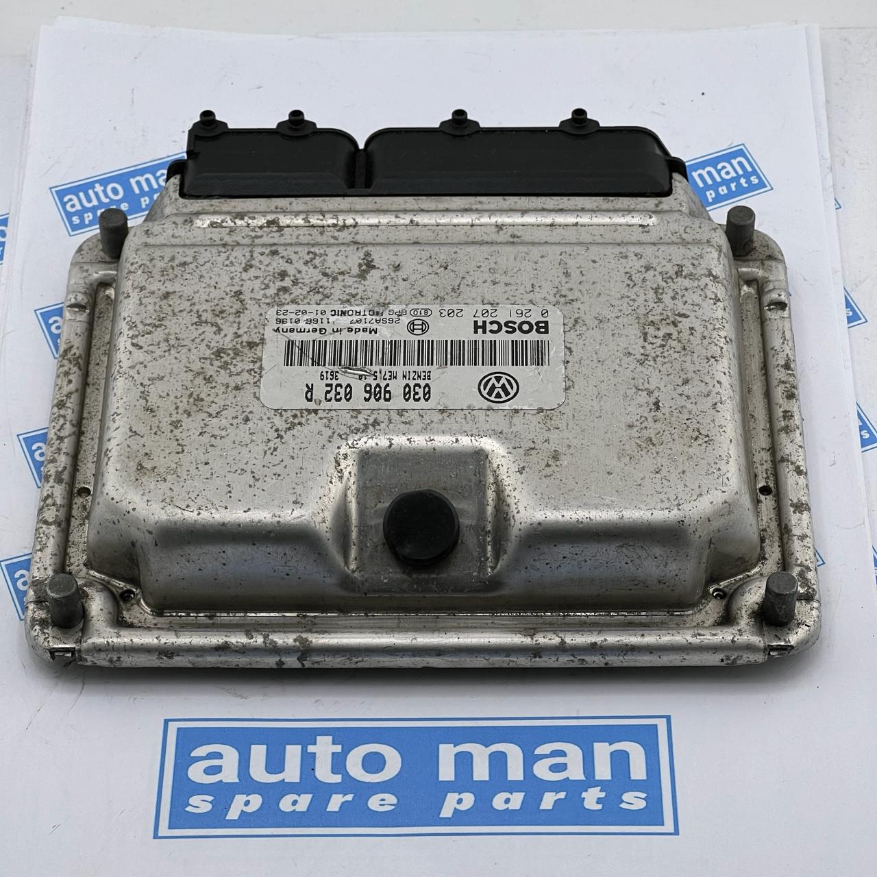 VW LUPO 2001 Engine Control Unit ECU 030906032R 0261207203