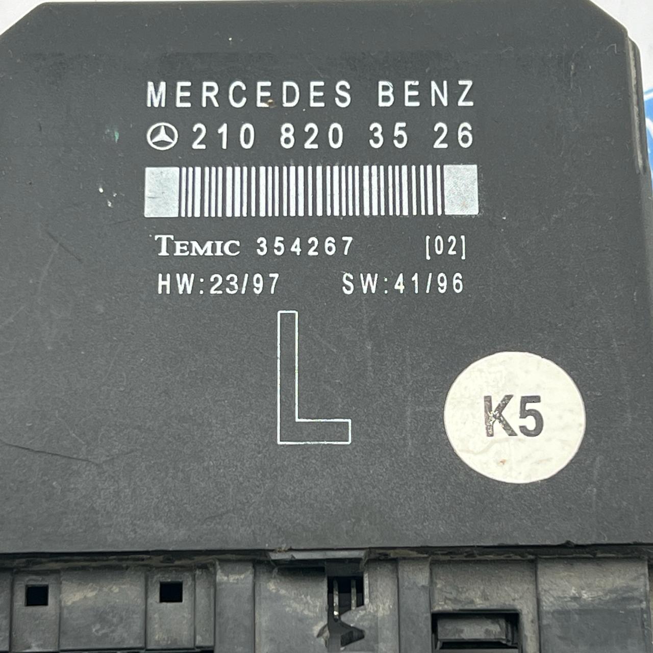 Mercedes E Class Passenger Front Door Control Module NSF W210 1998 2108203526