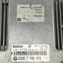 7789572 0281010565 Bosch BMW E46 3 Series Motor ECU Engine Module Unit